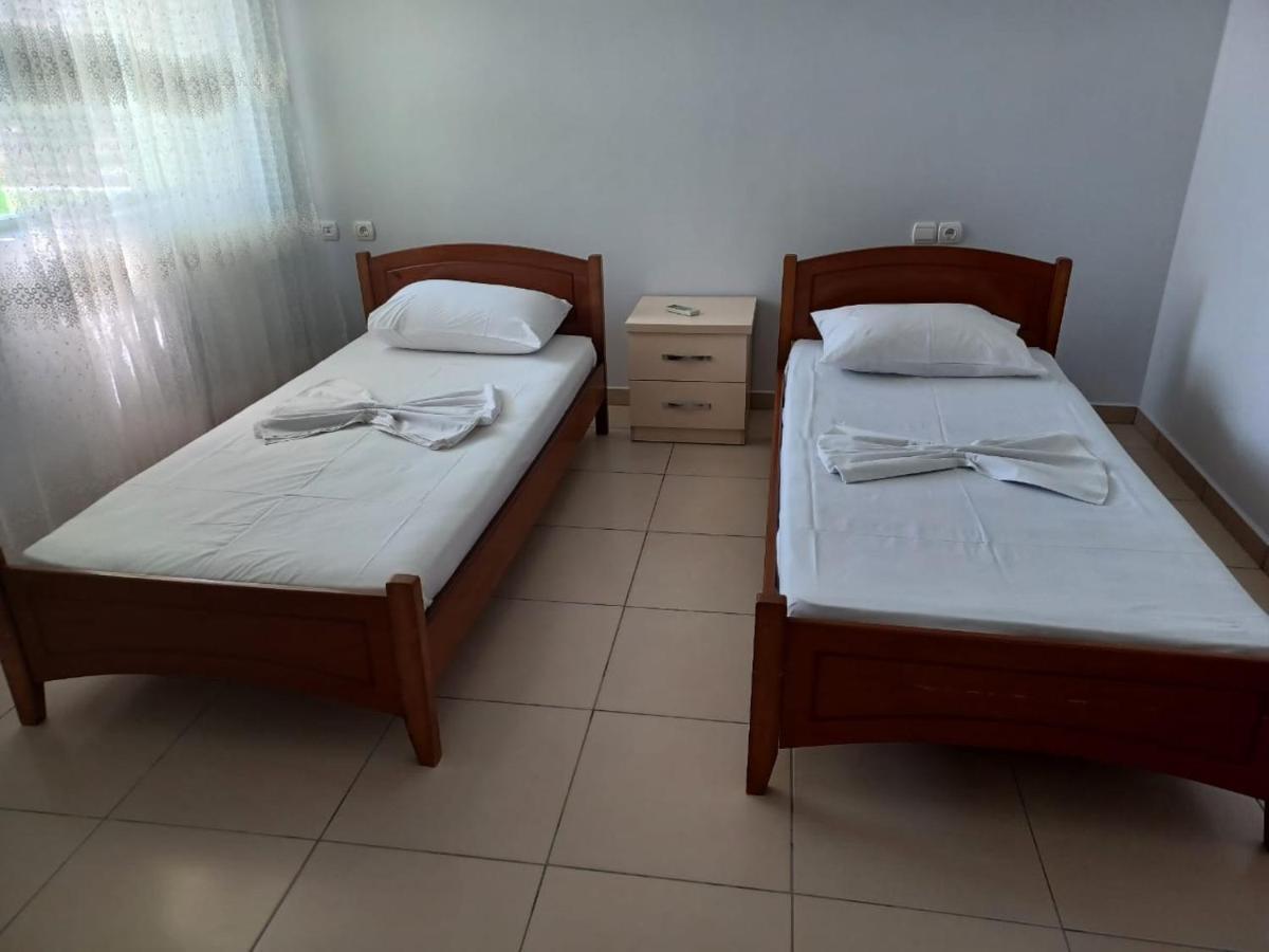 Apartamente Gleni Sarandë Exterior foto