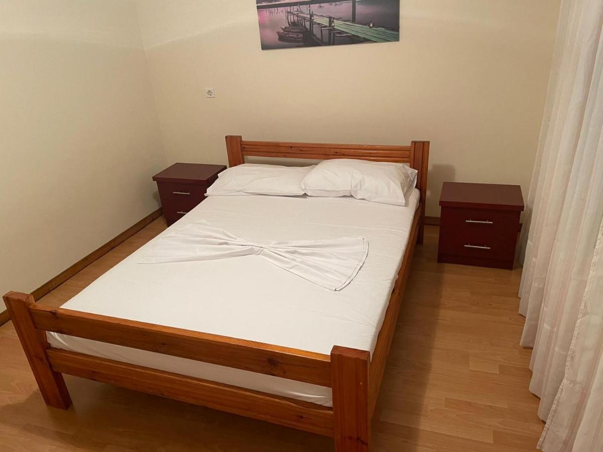 Apartamente Gleni Sarandë Exterior foto